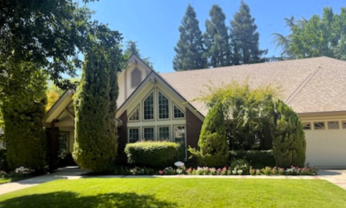 Spacious home with new composite roofing in Visalia, California