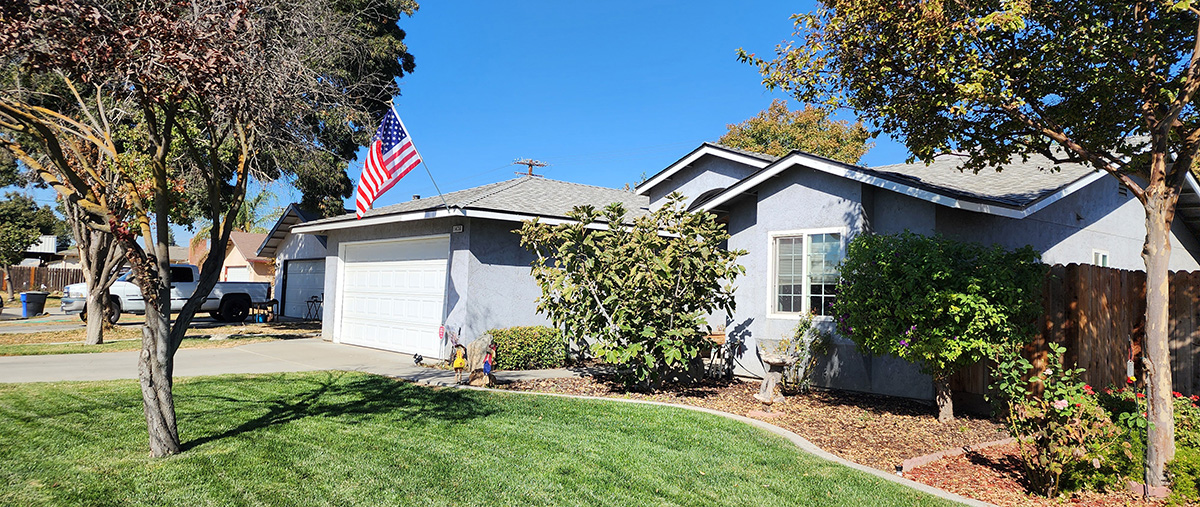Home with Composite Shingles Roofing in Hanford, California